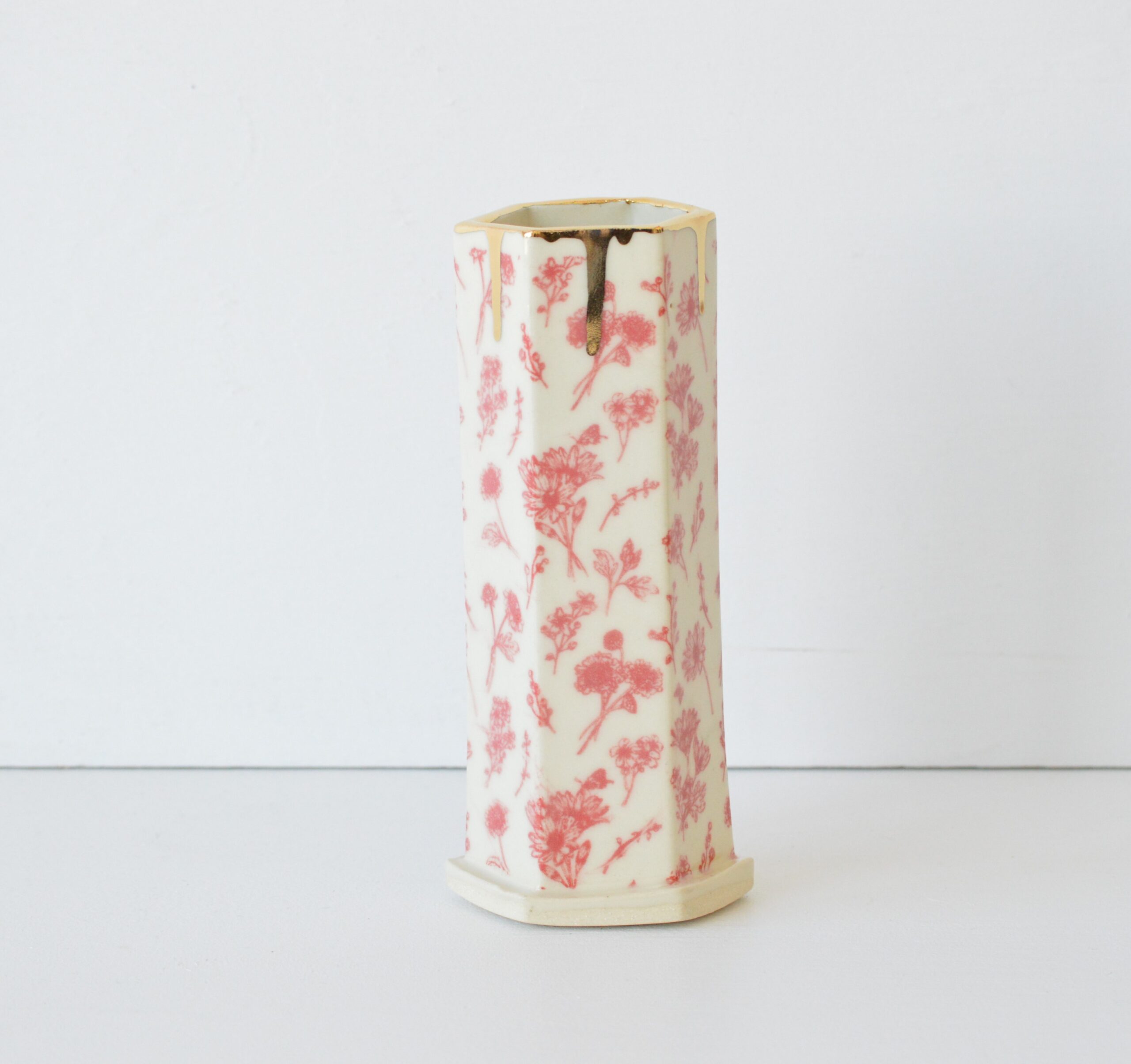 Hex Pattern Bud Vase - Red Wildflowers+ Gold Drip