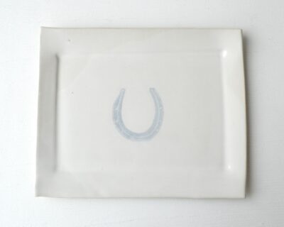 Mono Printed Stoneware Gift Plate – White – Horseshoe